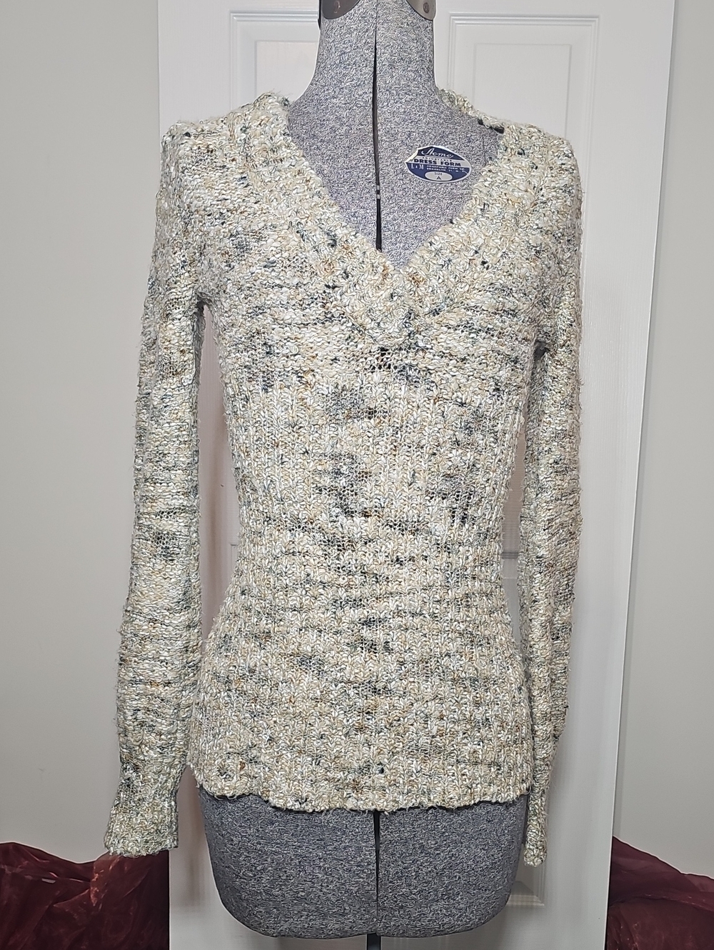 BKE Multicolor Tweed V-Neck Long Sleeve Sweater Size M